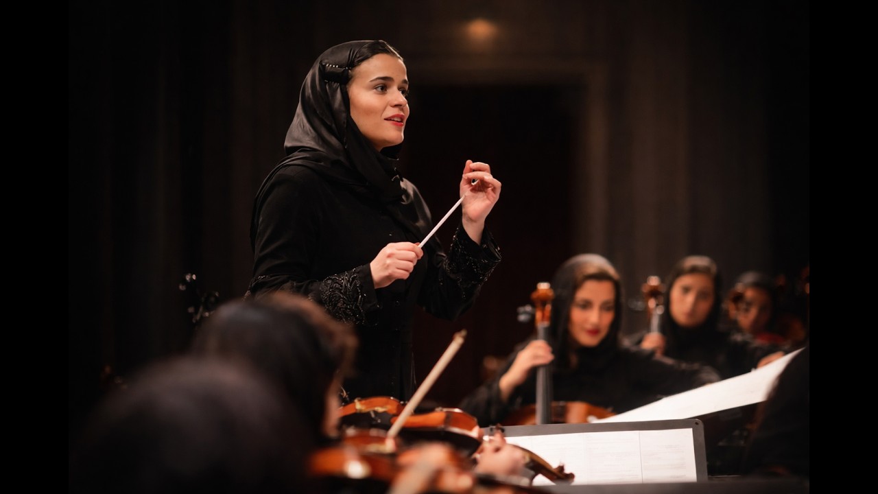 CULTURE - Paniz Faryousefi première iranienne à diriger un orchestre philharmonique