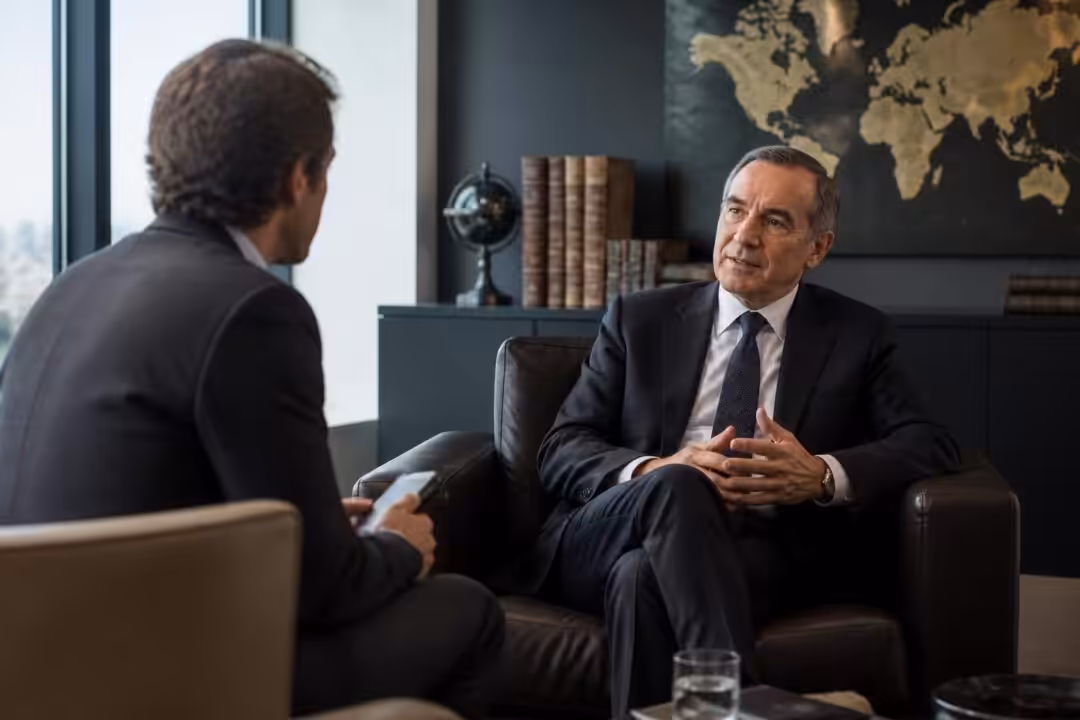 découvrez un entretien approfondi avec gérard araud sur la réhabilitation de la realpolitik, explorant les enjeux contemporains de la diplomatie et des relations internationales.